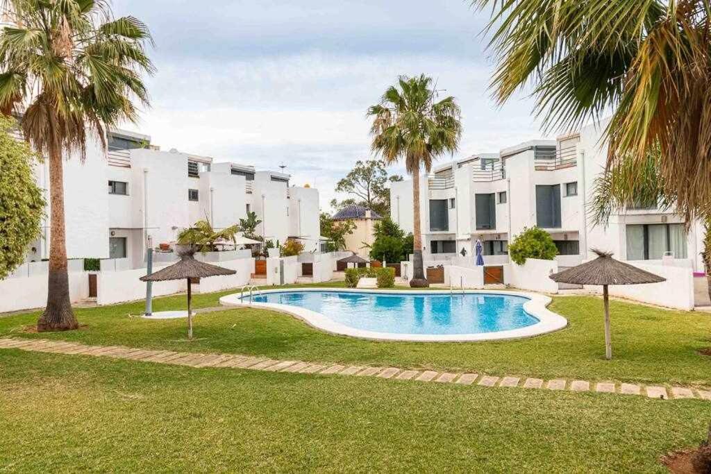 Apartamento Moderno Tranquilo Con Piscina Y Jardin Дения Экстерьер фото